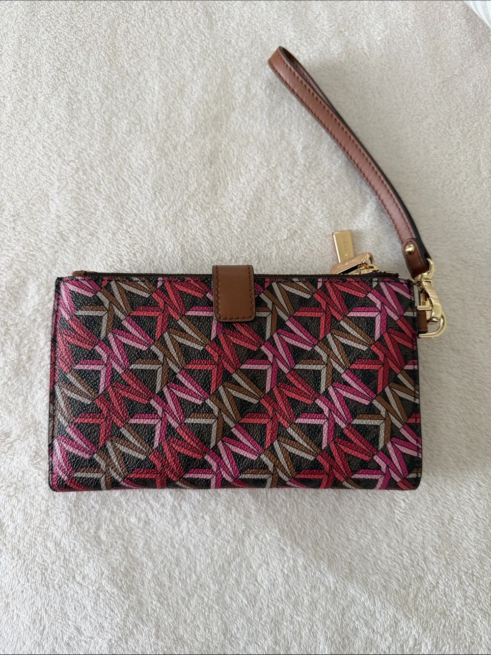 NWOT Michael Kors Jet Set Smartphone Wallet